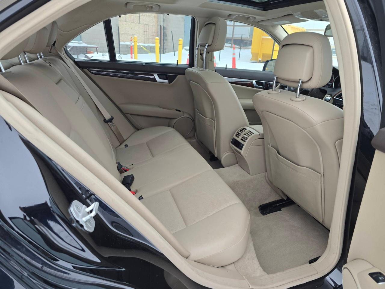 2014 Mercedes-Benz C-Class C 350 4MATIC Sedan Photo