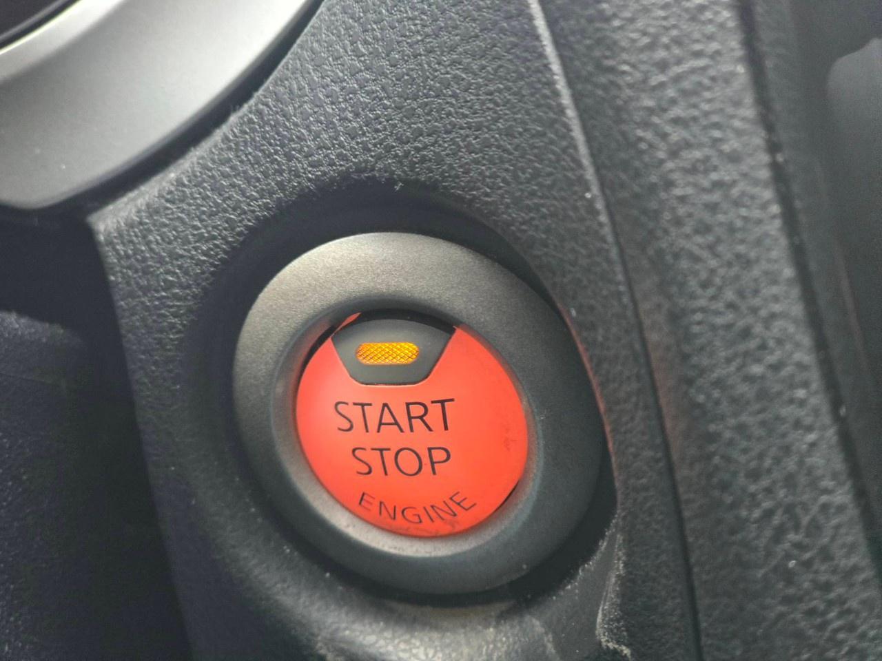 2016 Nissan Juke 5dr Wgn CVT SL AWD Photo