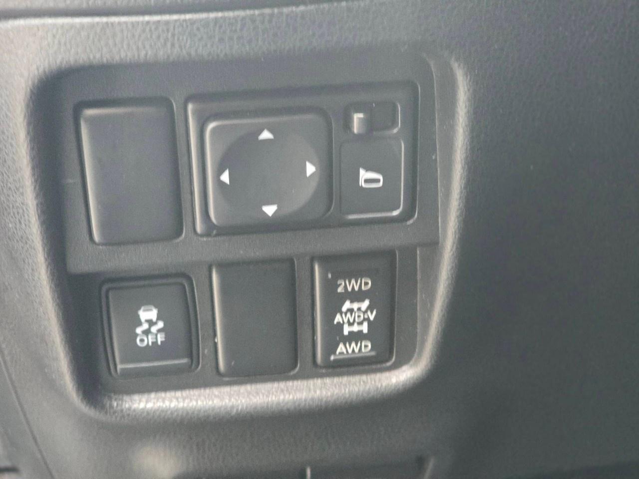 2016 Nissan Juke 5dr Wgn CVT SL AWD Photo