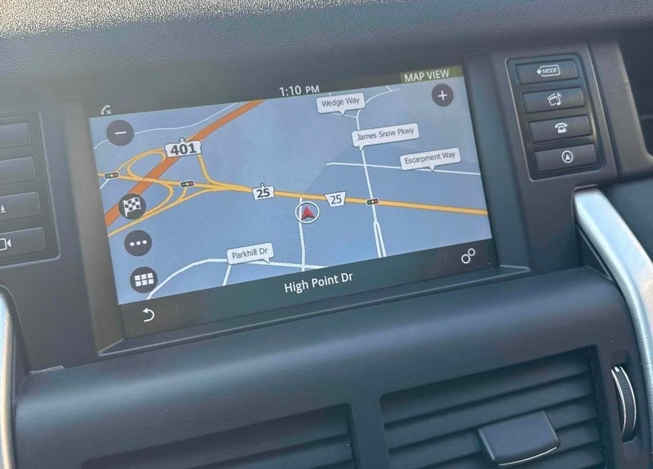 2017 Land Rover Discovery Sport 4WD 4dr SE Photo