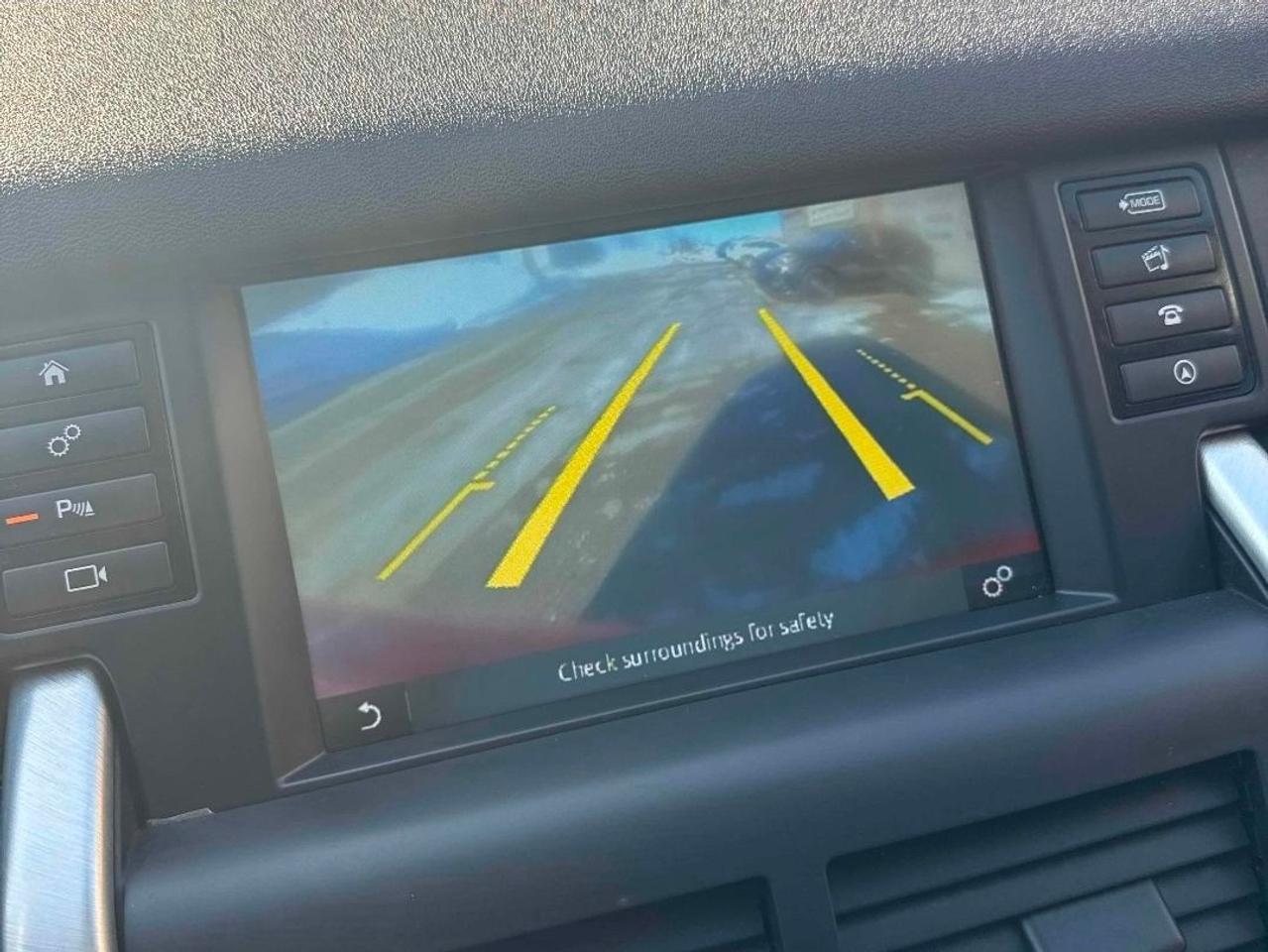 2017 Land Rover Discovery Sport 4WD 4dr SE Photo