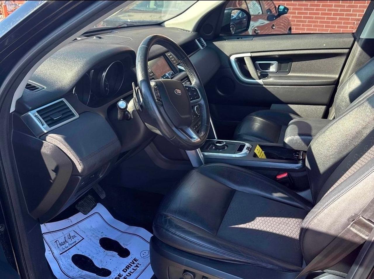 2017 Land Rover Discovery Sport 4WD 4dr SE Photo