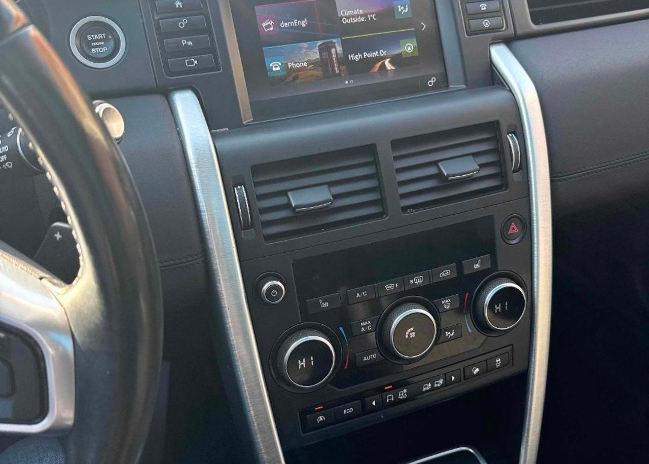 2017 Land Rover Discovery Sport 4WD 4dr SE Photo