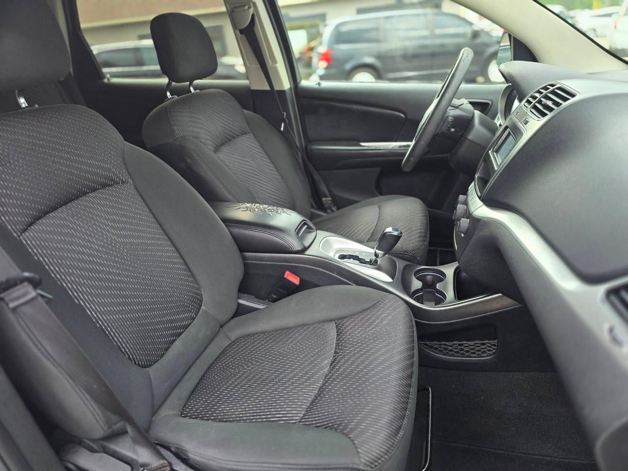 2011 Dodge Journey FWD 4dr Canada Value Pkg Photo