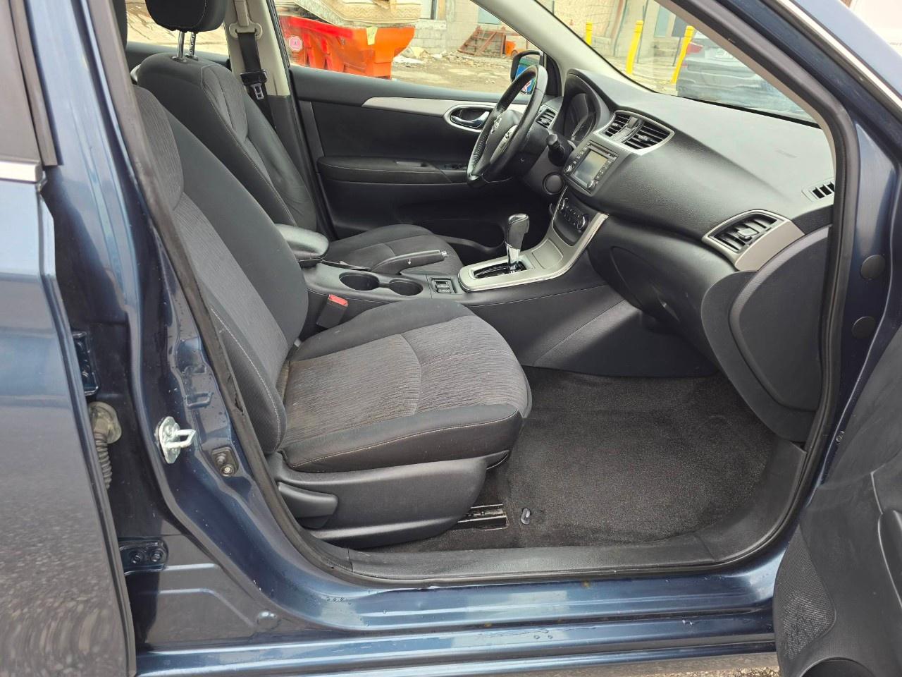 2015 Nissan Sentra 4DR SDN CVT SV Photo