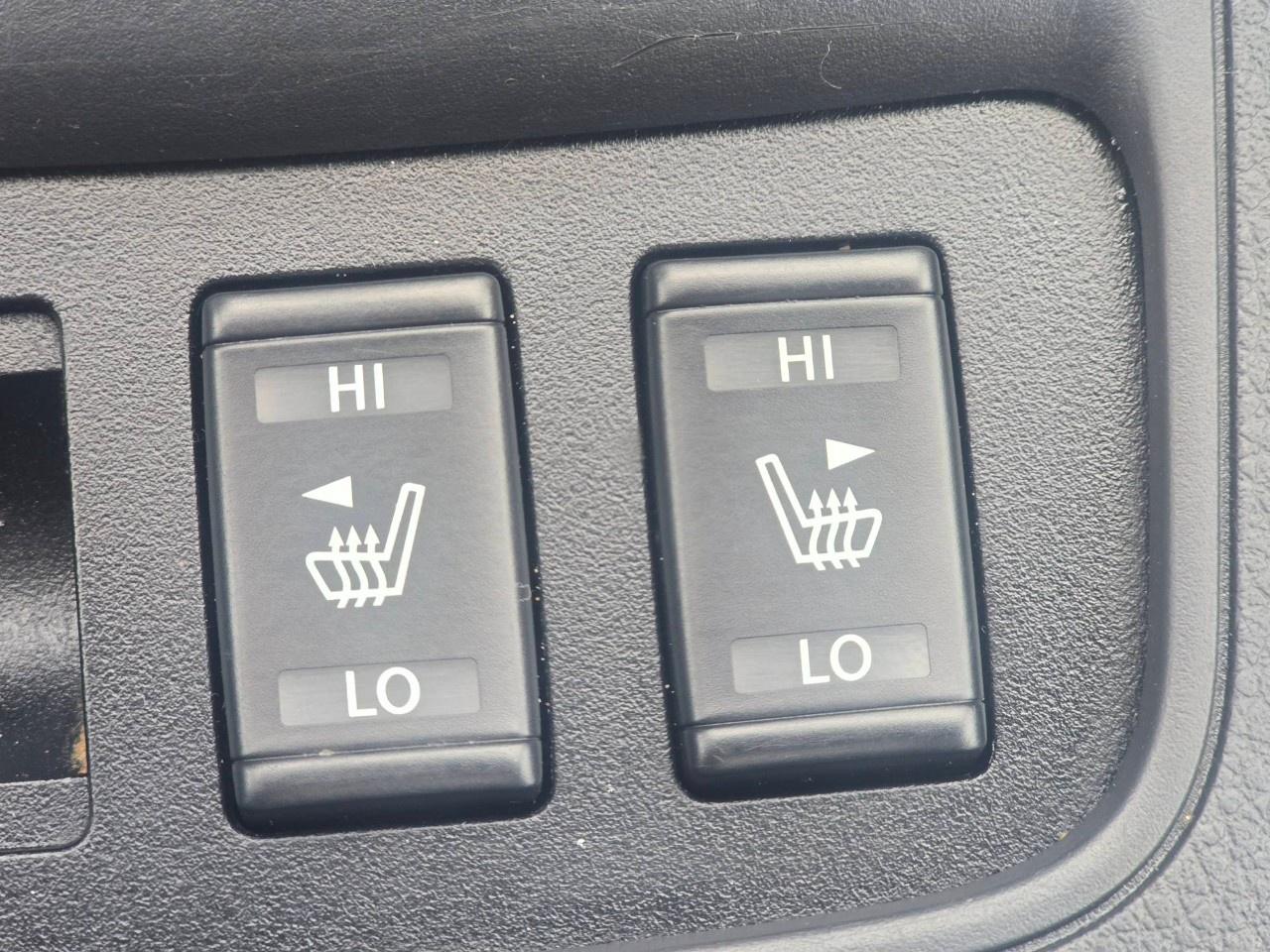 2015 Nissan Sentra 4DR SDN CVT SV Photo