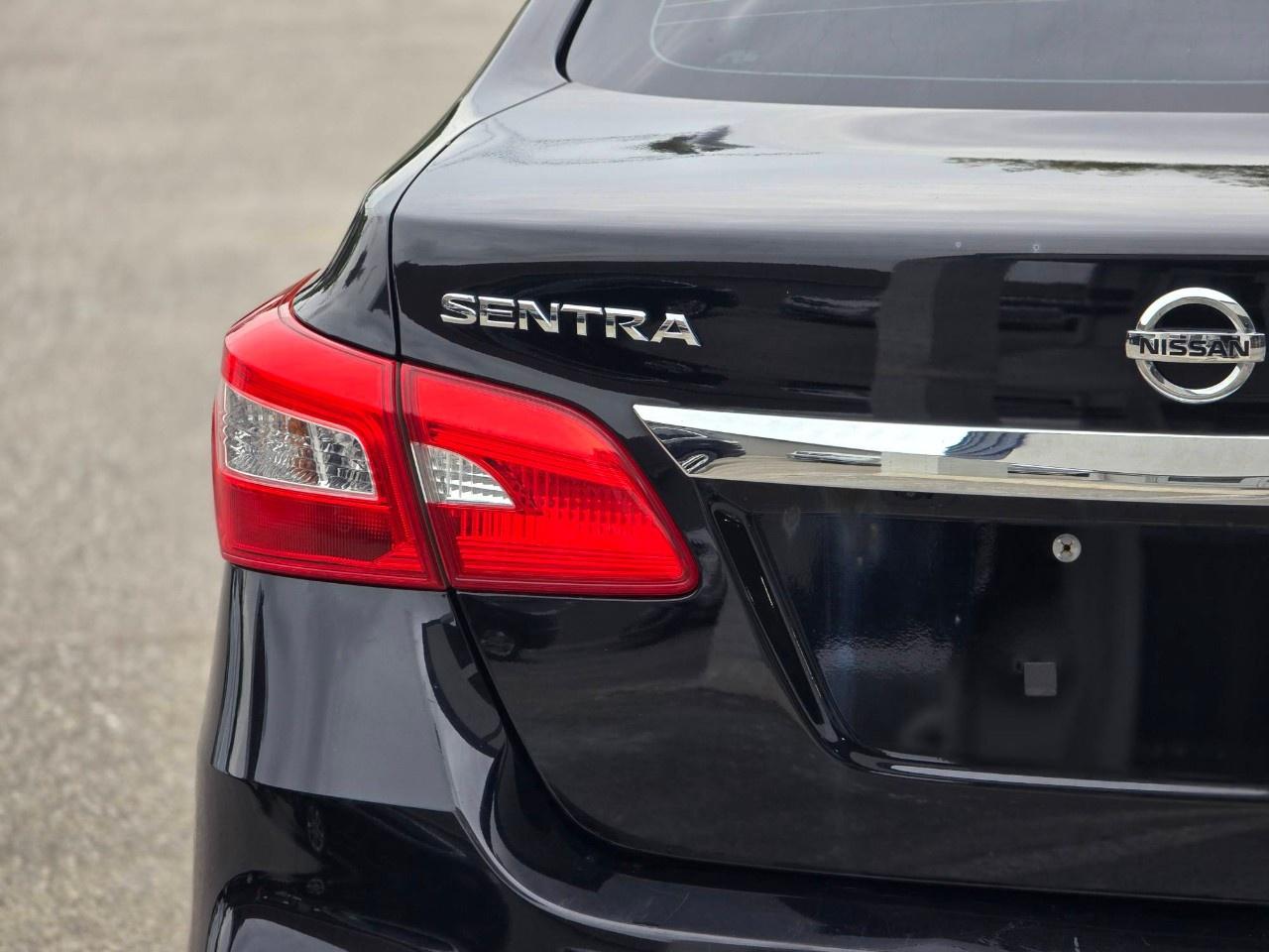 2016 Nissan Sentra 4DR SDN CVT SV Photo