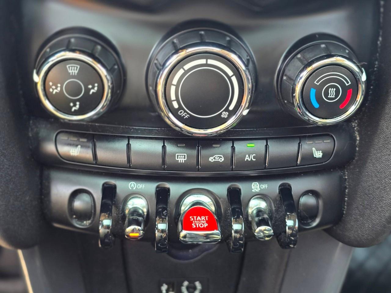 2015 MINI Cooper Hardtop 3dr HB Photo