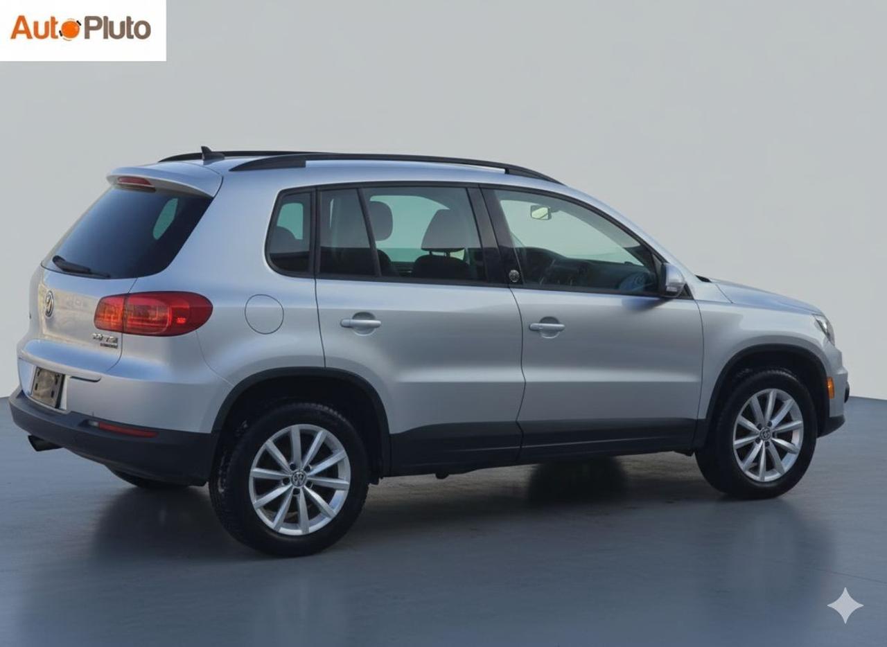 2017 Volkswagen Tiguan 4MOTION 4dr Wolfsburg Edition Photo3