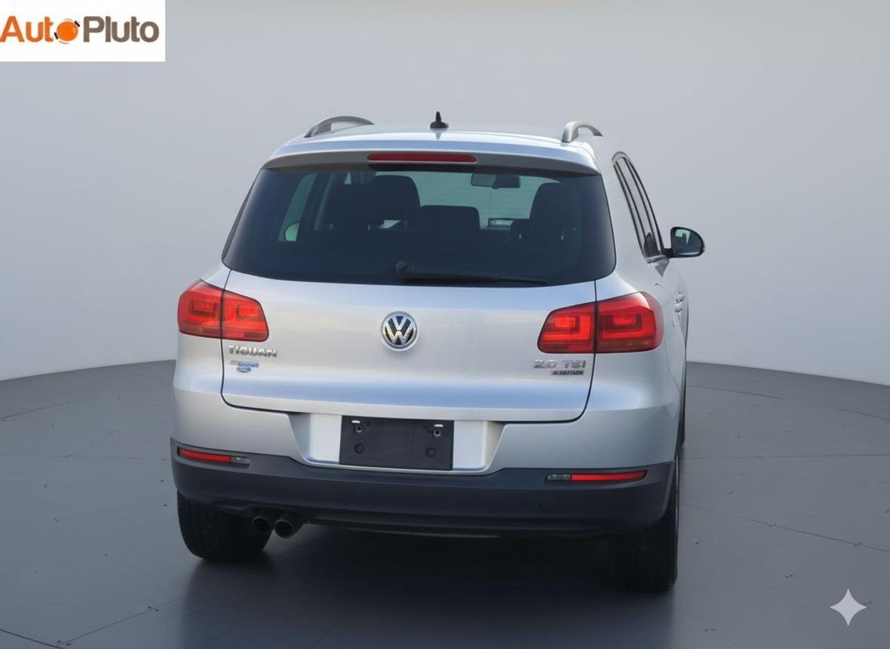 2017 Volkswagen Tiguan 4MOTION 4dr Wolfsburg Edition Photo