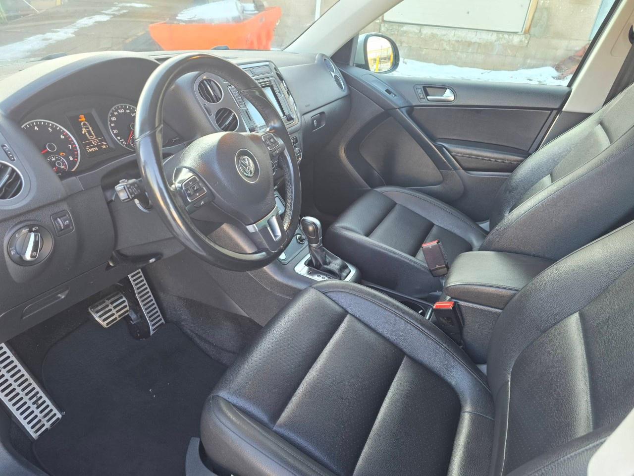 2017 Volkswagen Tiguan 4MOTION 4dr Wolfsburg Edition Photo
