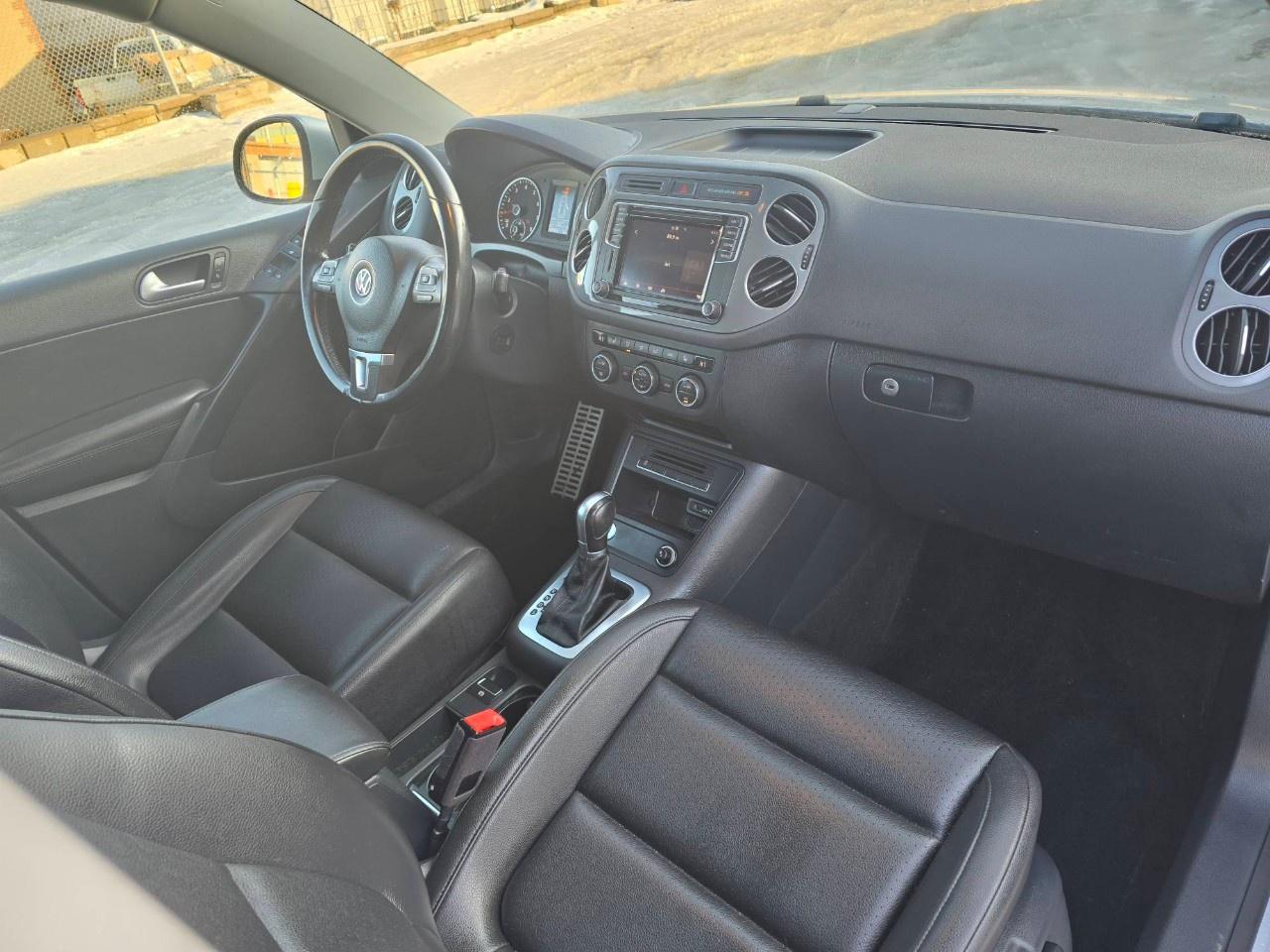 2017 Volkswagen Tiguan 4MOTION 4dr Wolfsburg Edition Photo