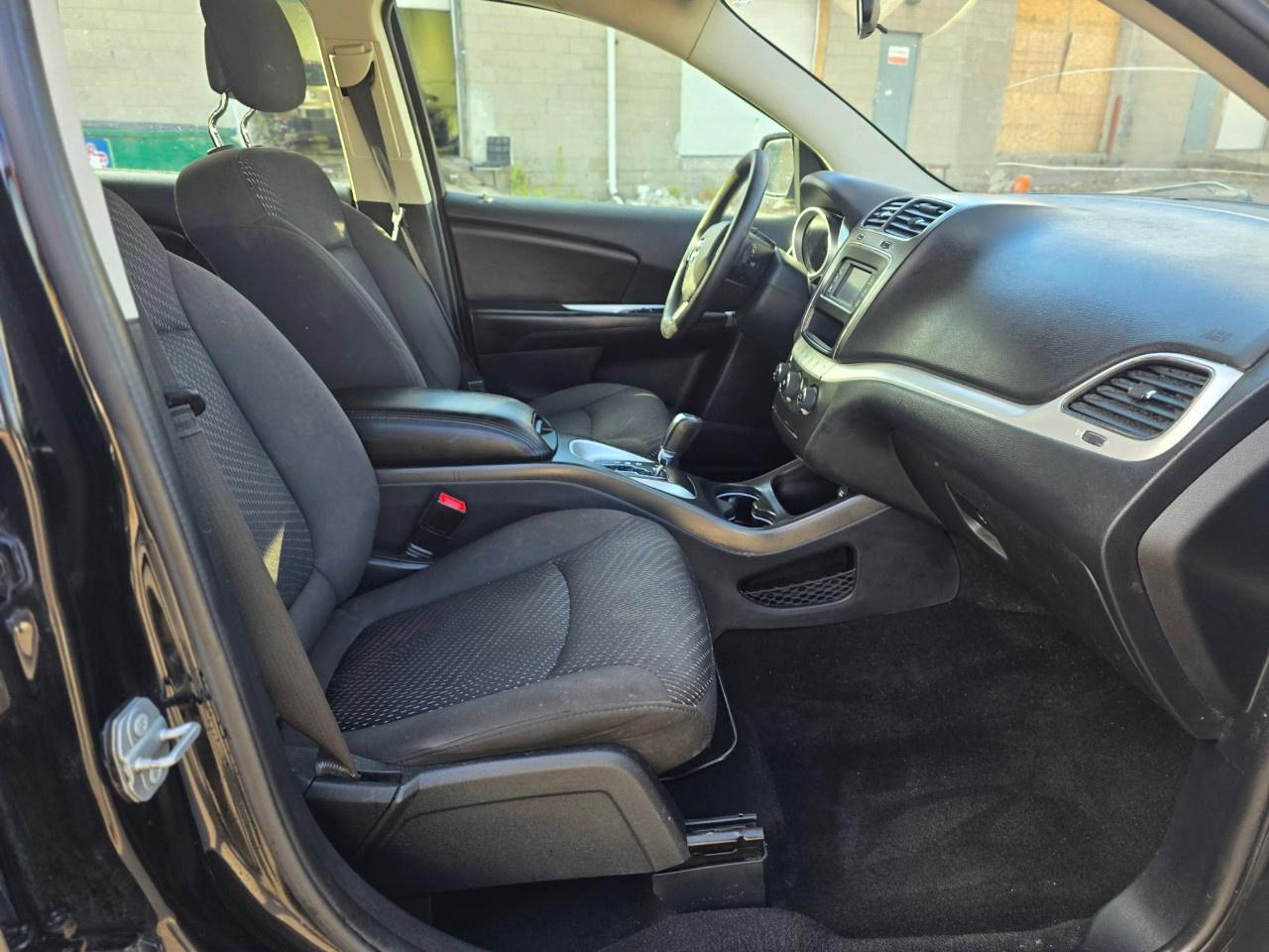 2017 Dodge Journey FWD 4dr Canada Value Pkg Photo