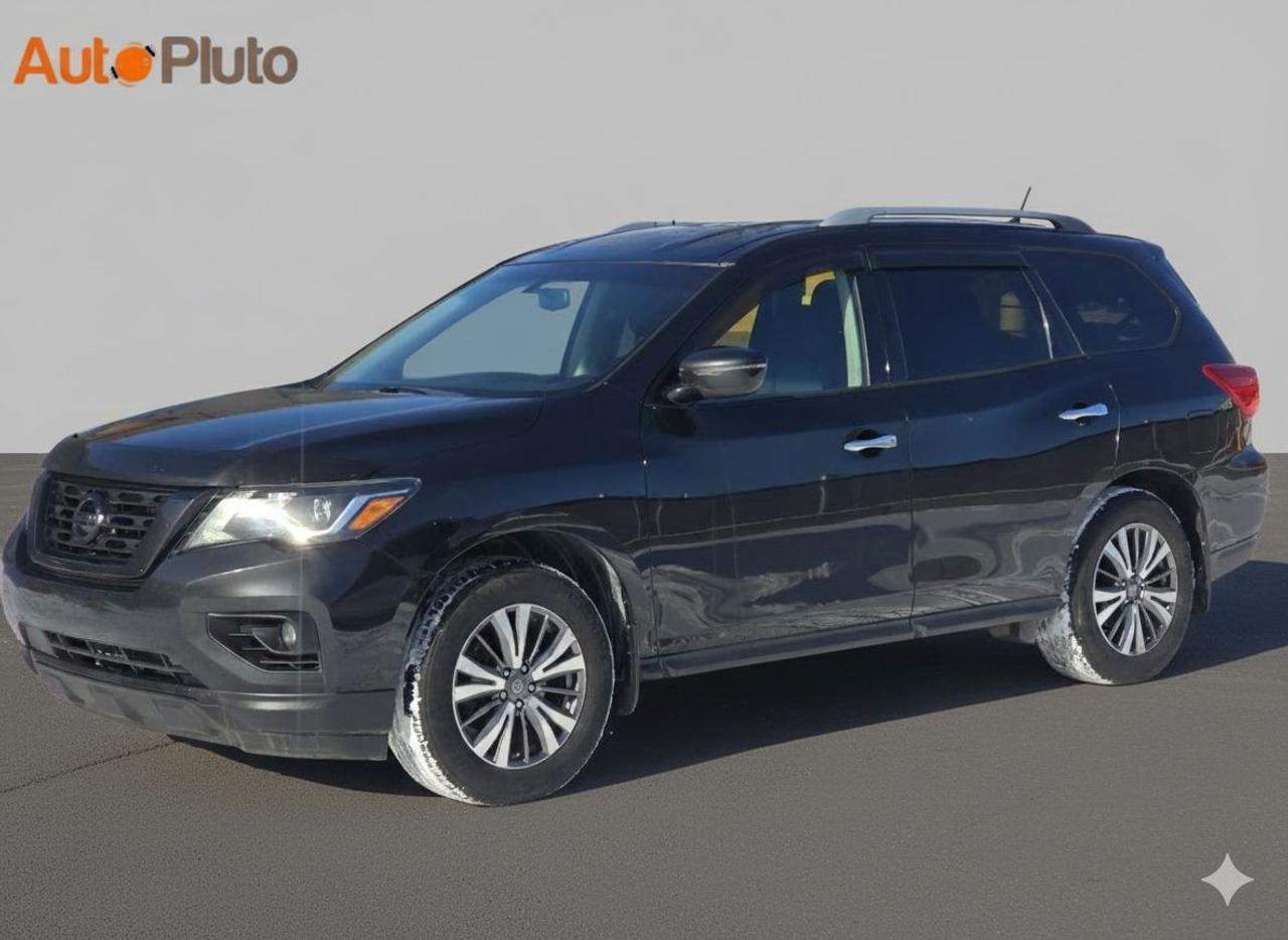2018 Nissan Pathfinder 4x4 Midnight Edition Photo