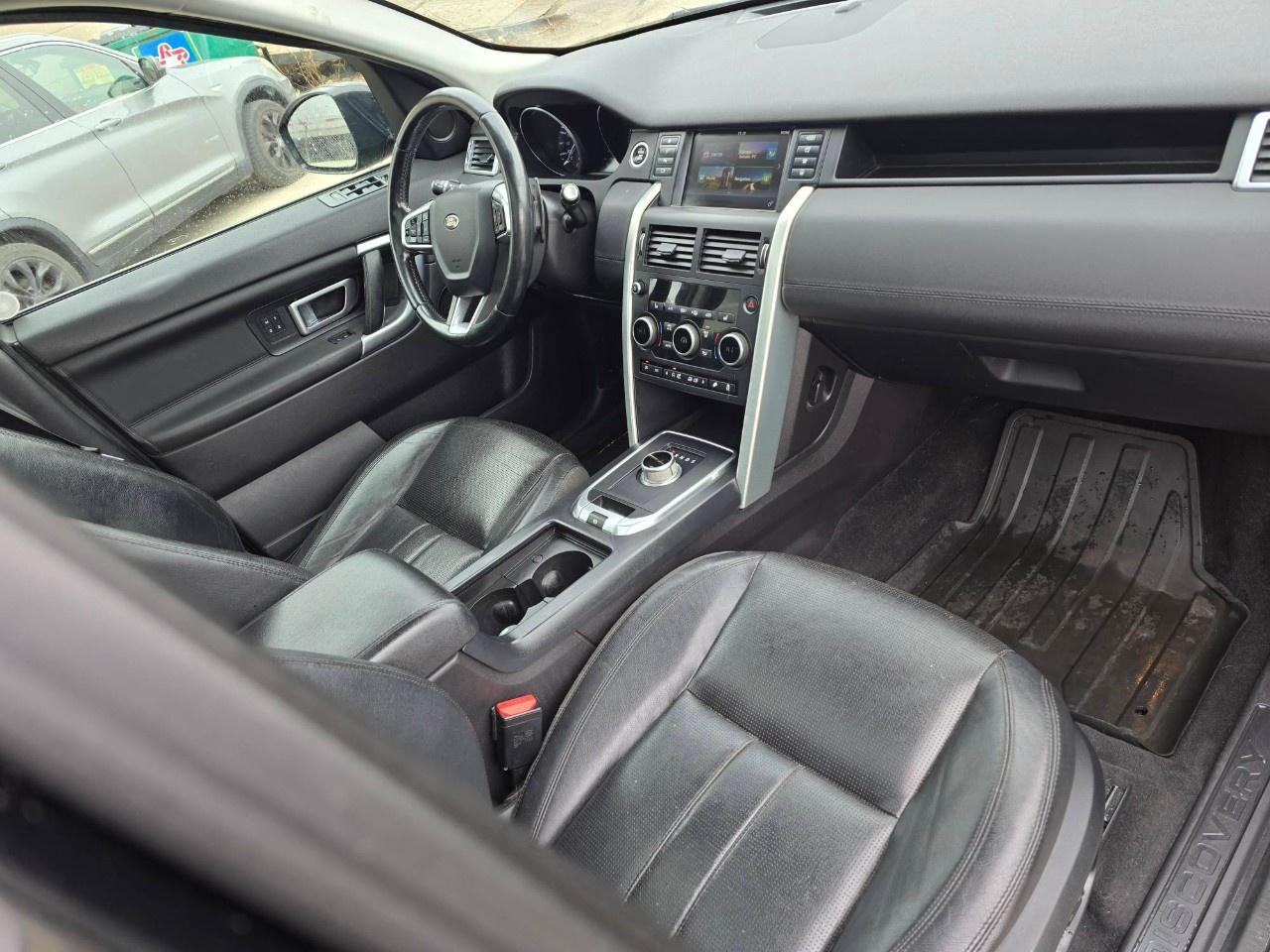 2016 Land Rover Discovery Sport 4WD 4dr HSE Photo