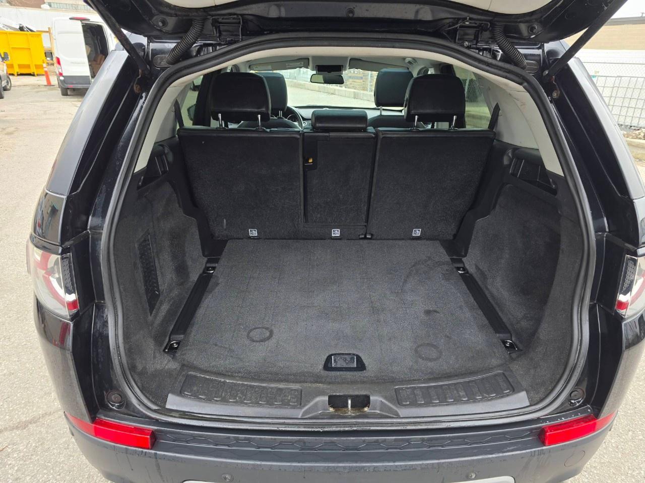 2016 Land Rover Discovery Sport 4WD 4dr HSE Photo