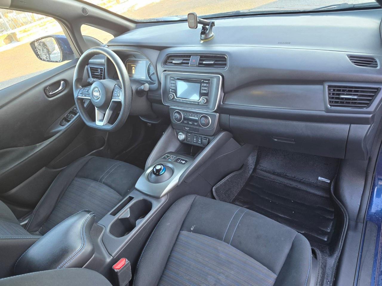 2018 Nissan Leaf S Hatchback Photo