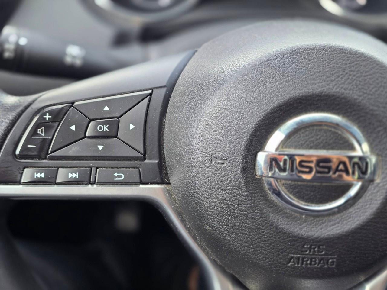 2019 Nissan Rogue AWD SV Photo