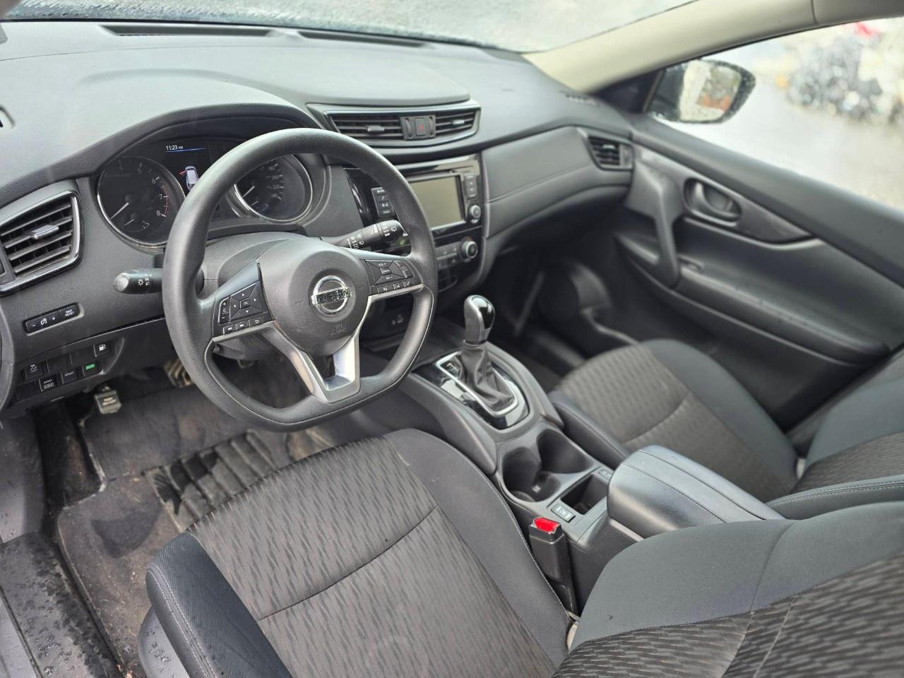 2019 Nissan Rogue AWD SV Photo