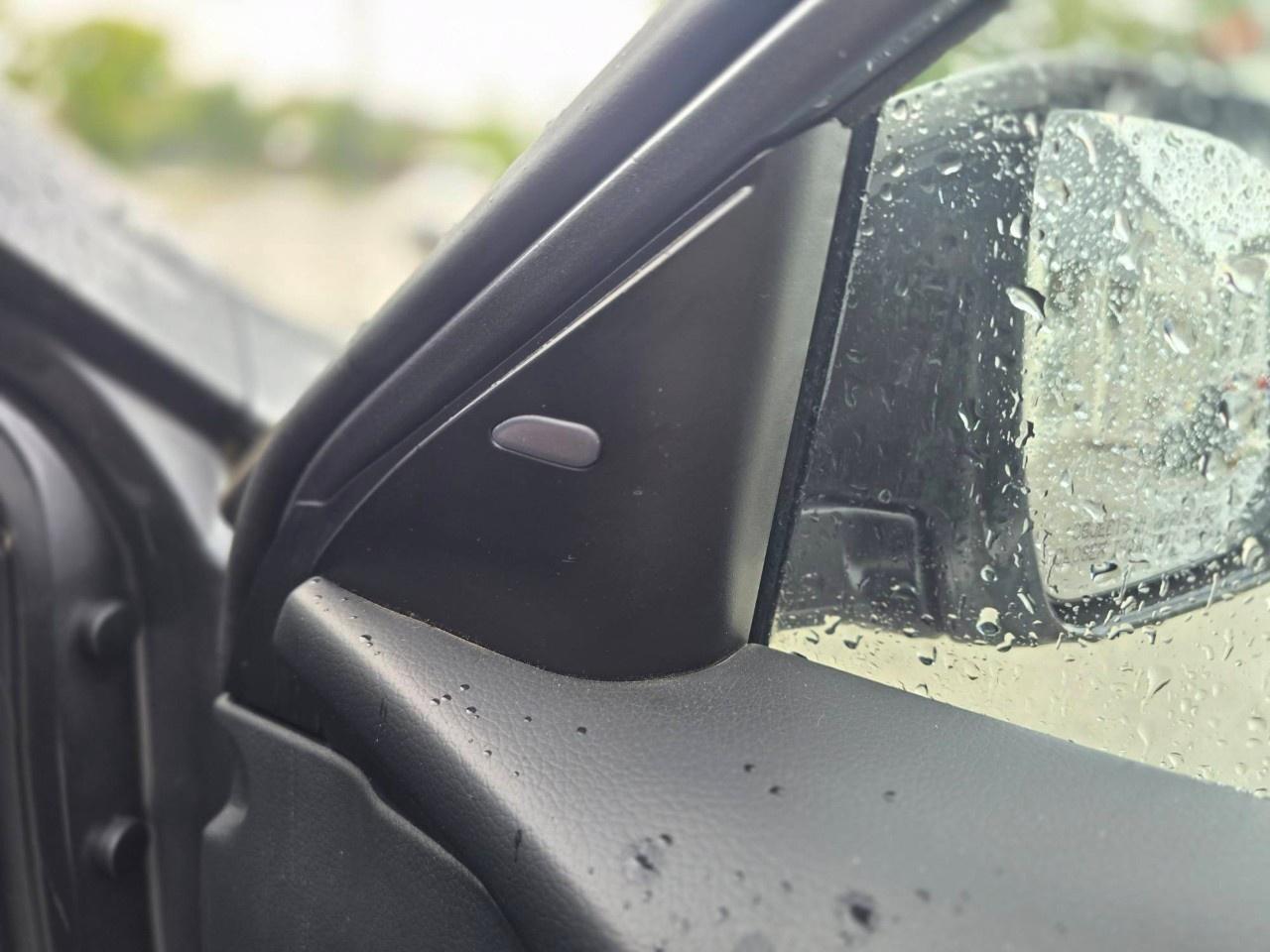 2019 Nissan Rogue AWD SV Photo