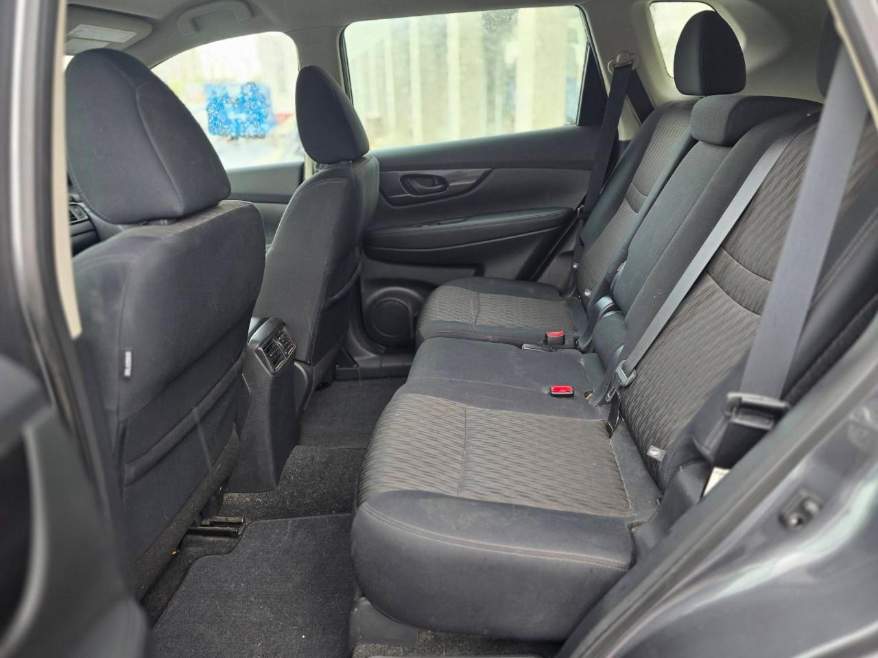 2019 Nissan Rogue AWD SV Photo