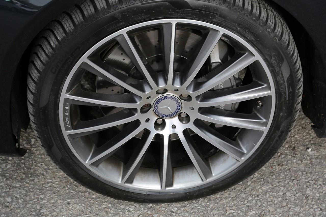 2016 Mercedes-Benz S-Class S 550 LWB 4MATIC Sedan Photo