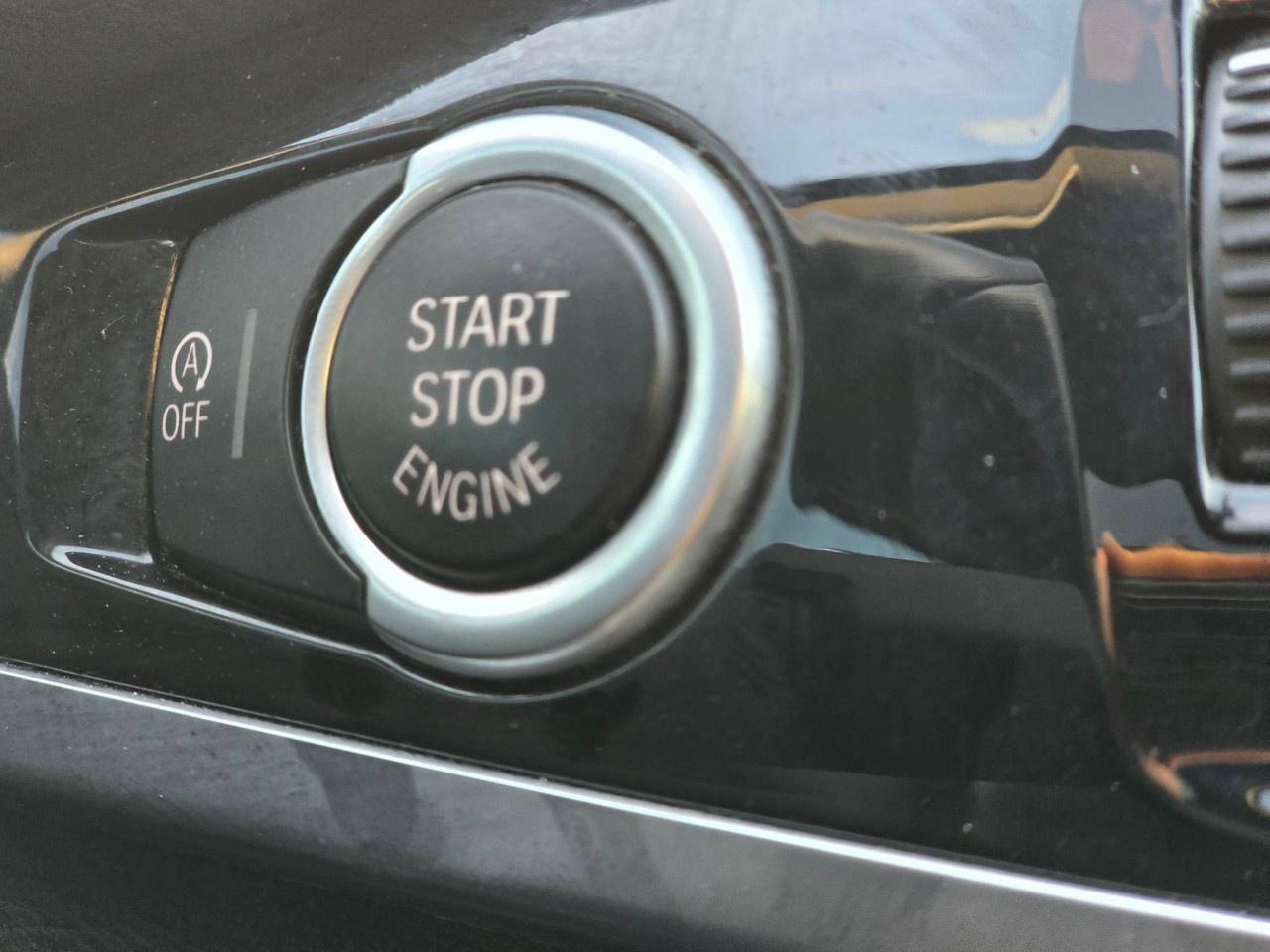 2018 BMW X4 xDrive28i Sports Activity Coupe Photo