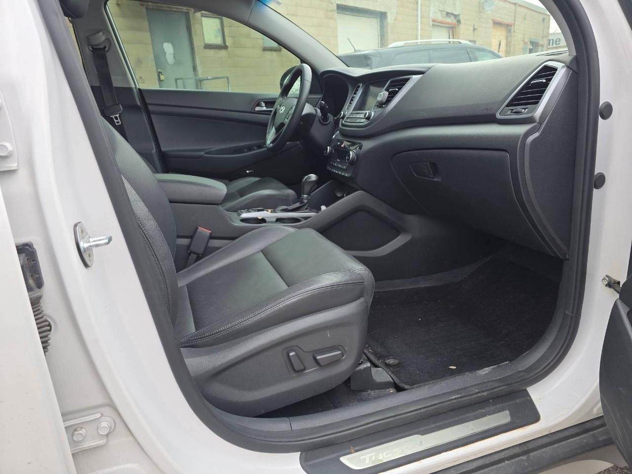 2017 Hyundai Tucson AWD 4DR 1.6L ULTIMATE Photo