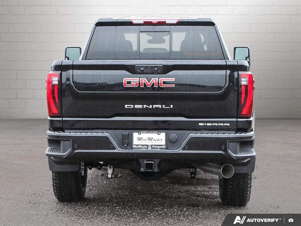 2026 GMC SIERRA 2500HD Crew Cab Standard Box 4-Wheel Drive Denali Photo