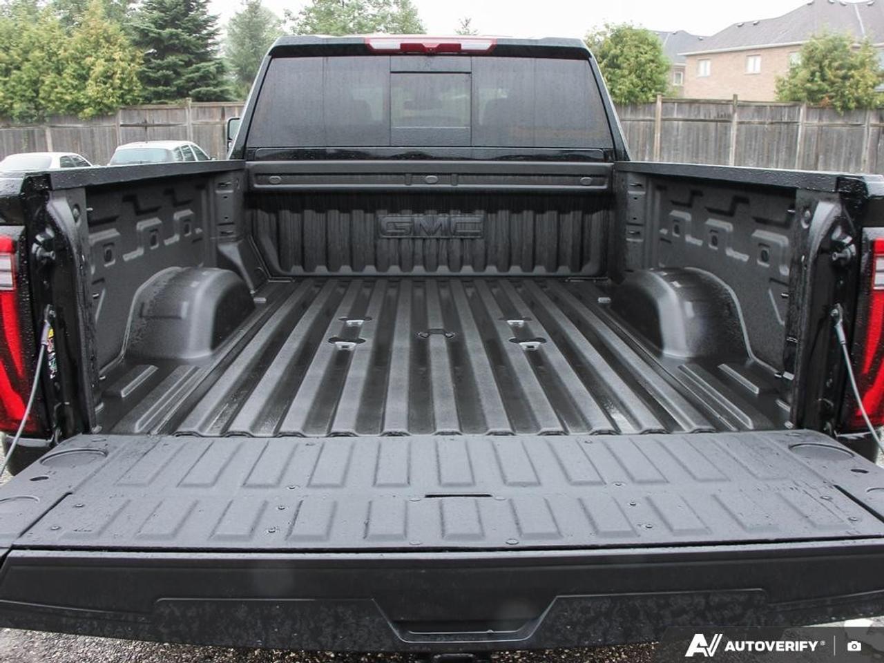 2026 GMC SIERRA 2500HD Crew Cab Standard Box 4-Wheel Drive Denali Photo