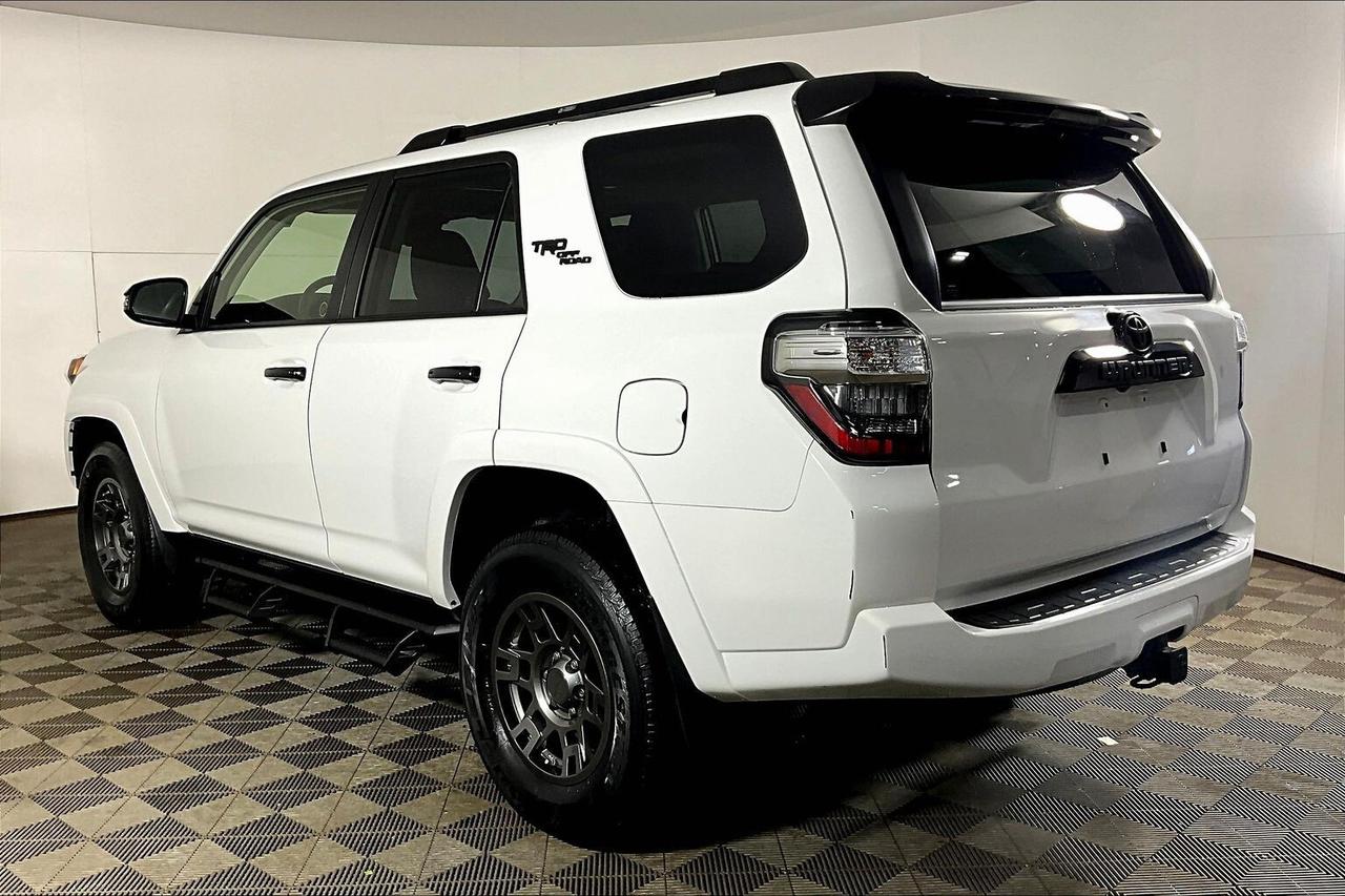 2021 Toyota 4Runner 4WD Photo