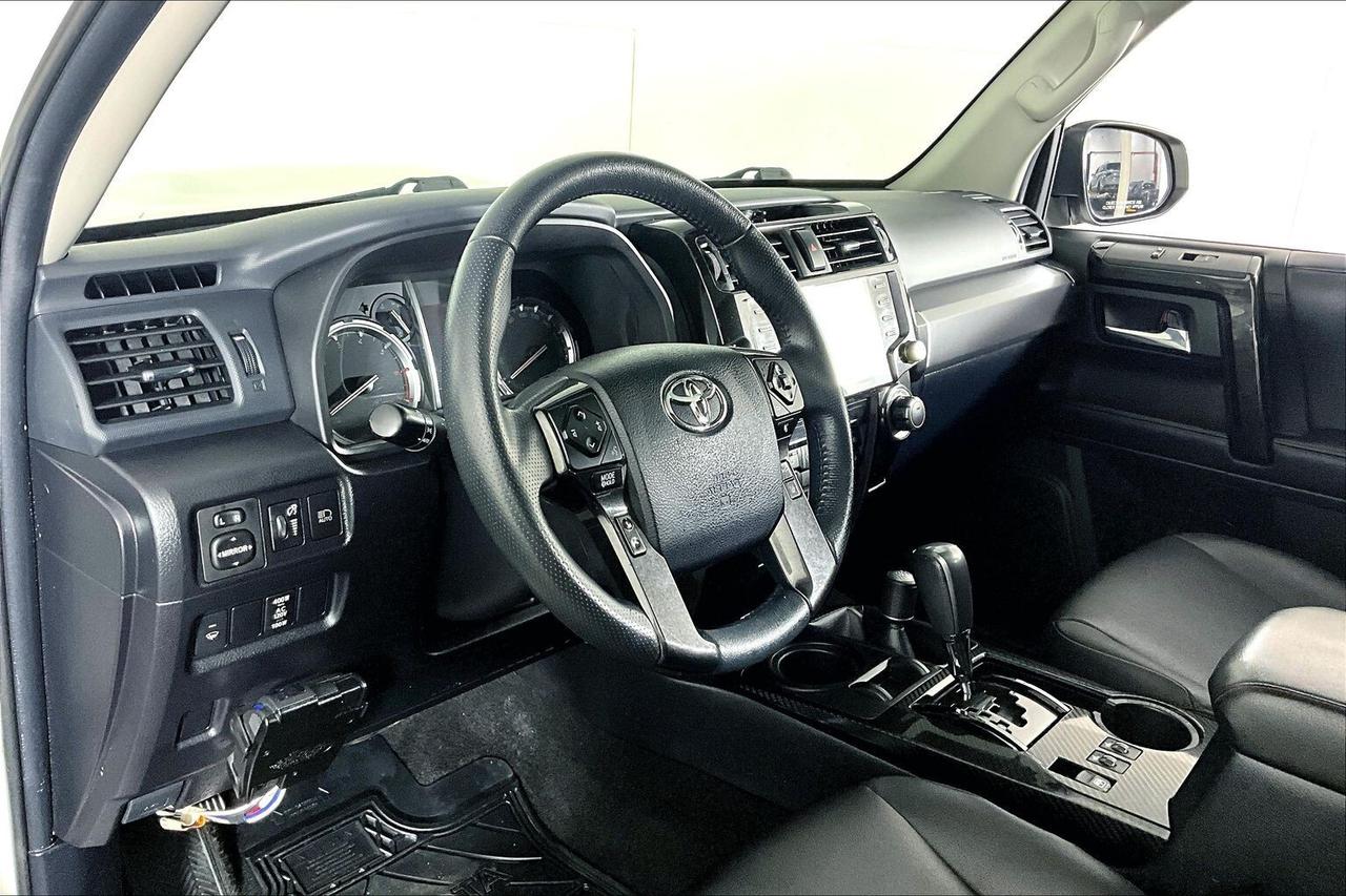 2021 Toyota 4Runner 4WD Photo