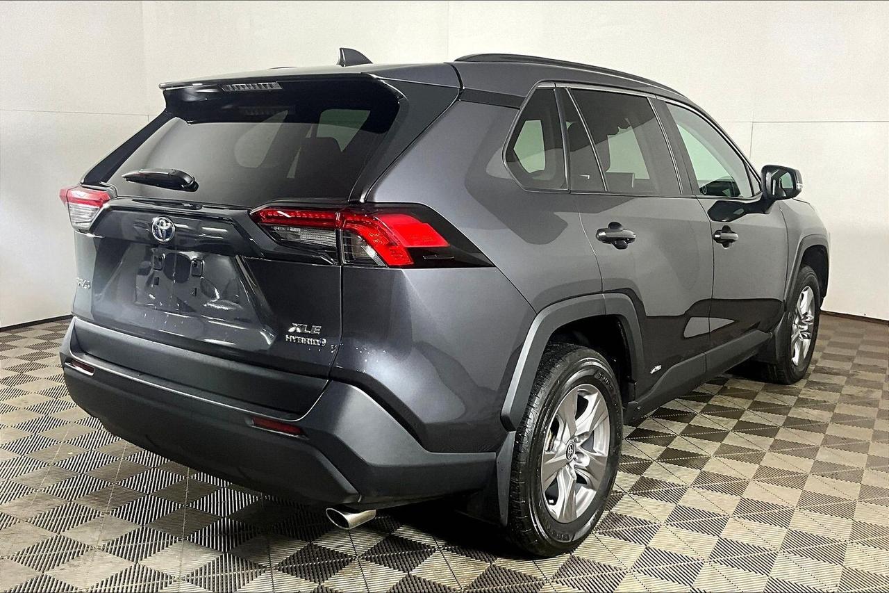 2023 Toyota RAV4 Hybrid XLE AWD Photo