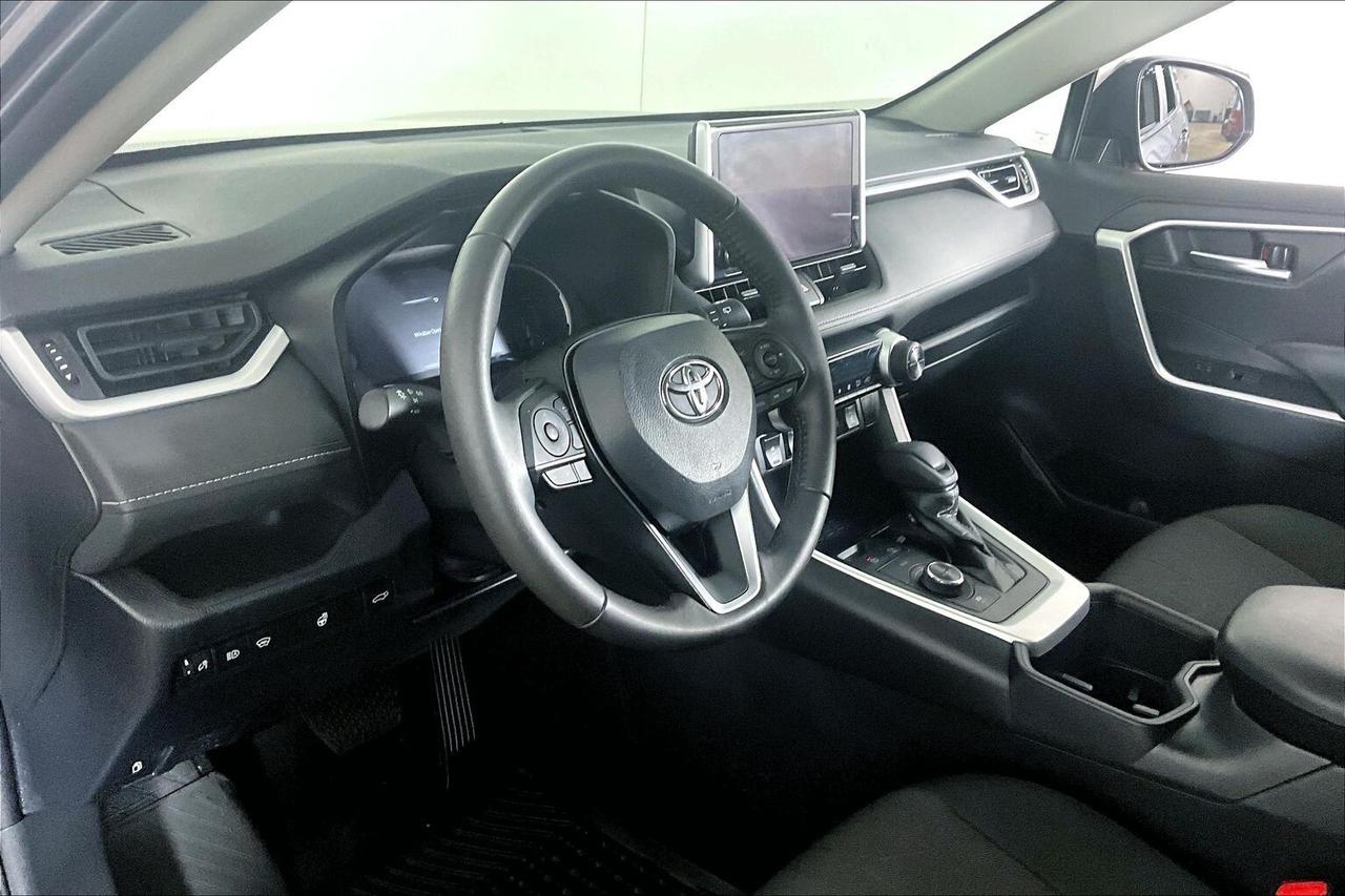 2023 Toyota RAV4 Hybrid XLE AWD Photo