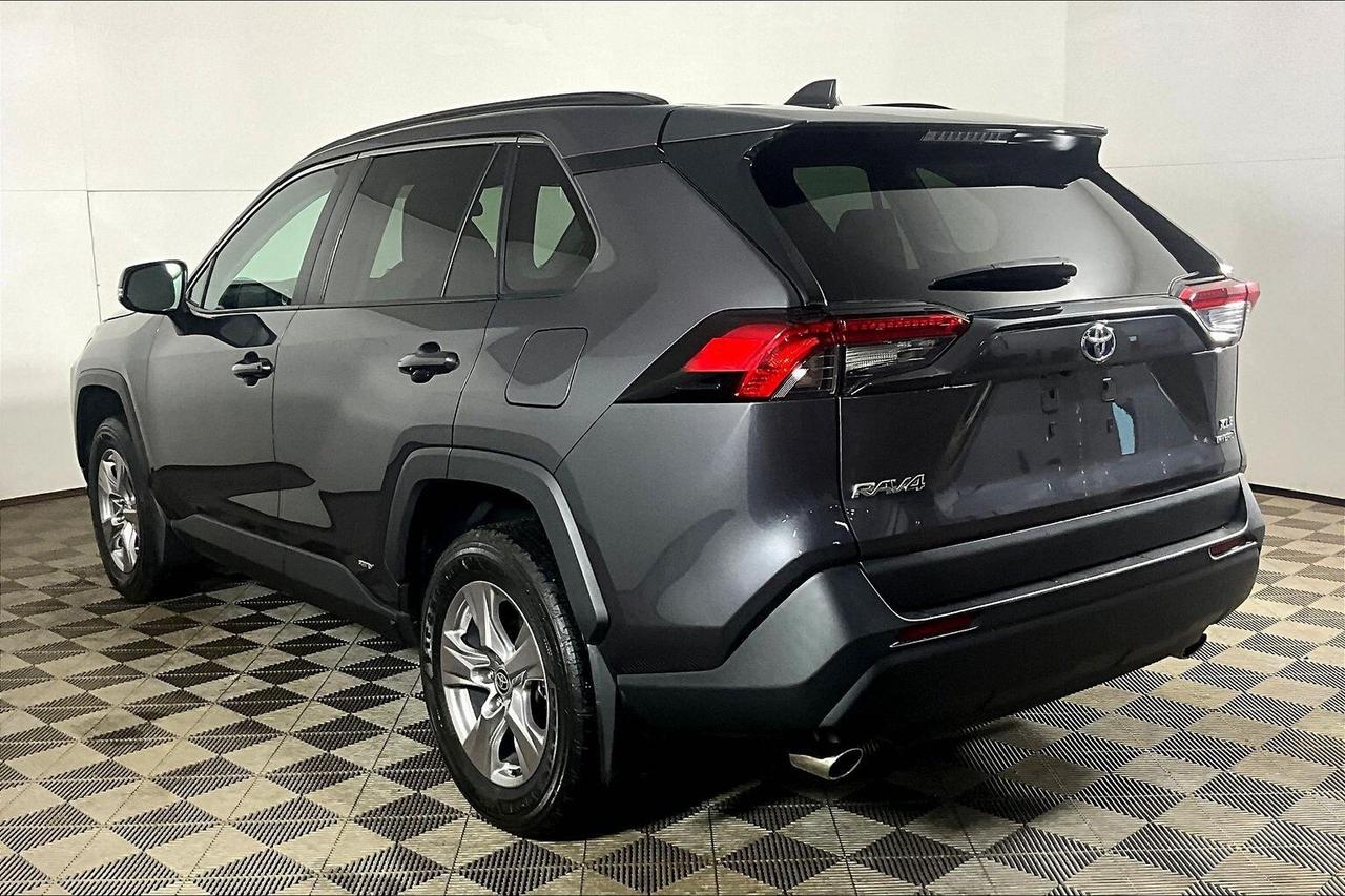 2023 Toyota RAV4 Hybrid XLE AWD Photo