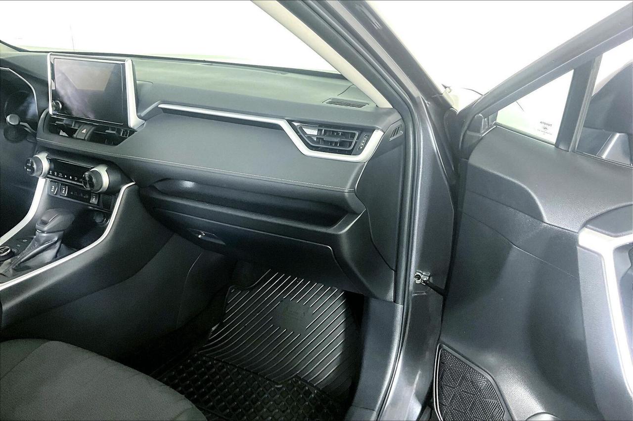 2023 Toyota RAV4 Hybrid XLE AWD Photo