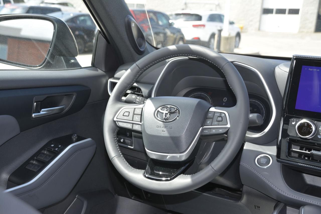 2026 Toyota Highlander XSE AWD Photo
