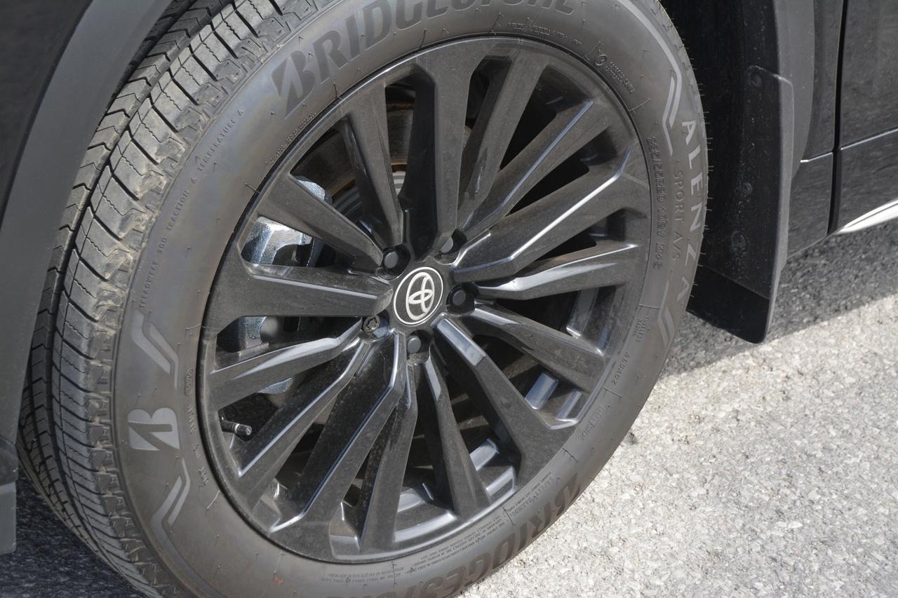 2026 Toyota Highlander XSE AWD Photo