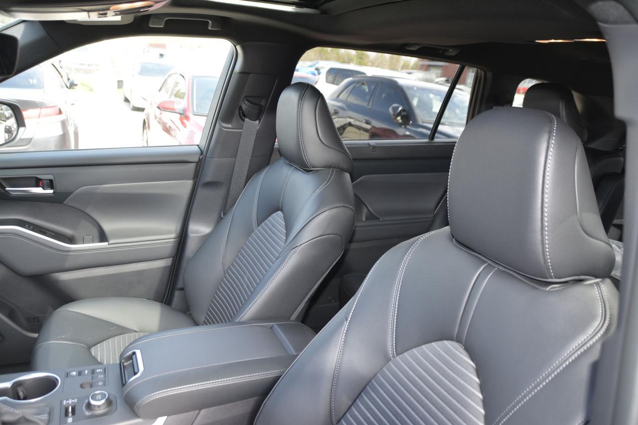 2026 Toyota Highlander XSE AWD Photo