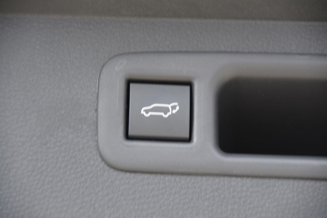 2026 Toyota Highlander XSE AWD Photo