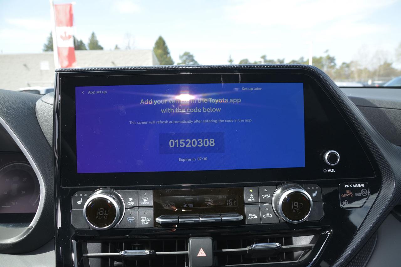 2026 Toyota Highlander XSE AWD Photo