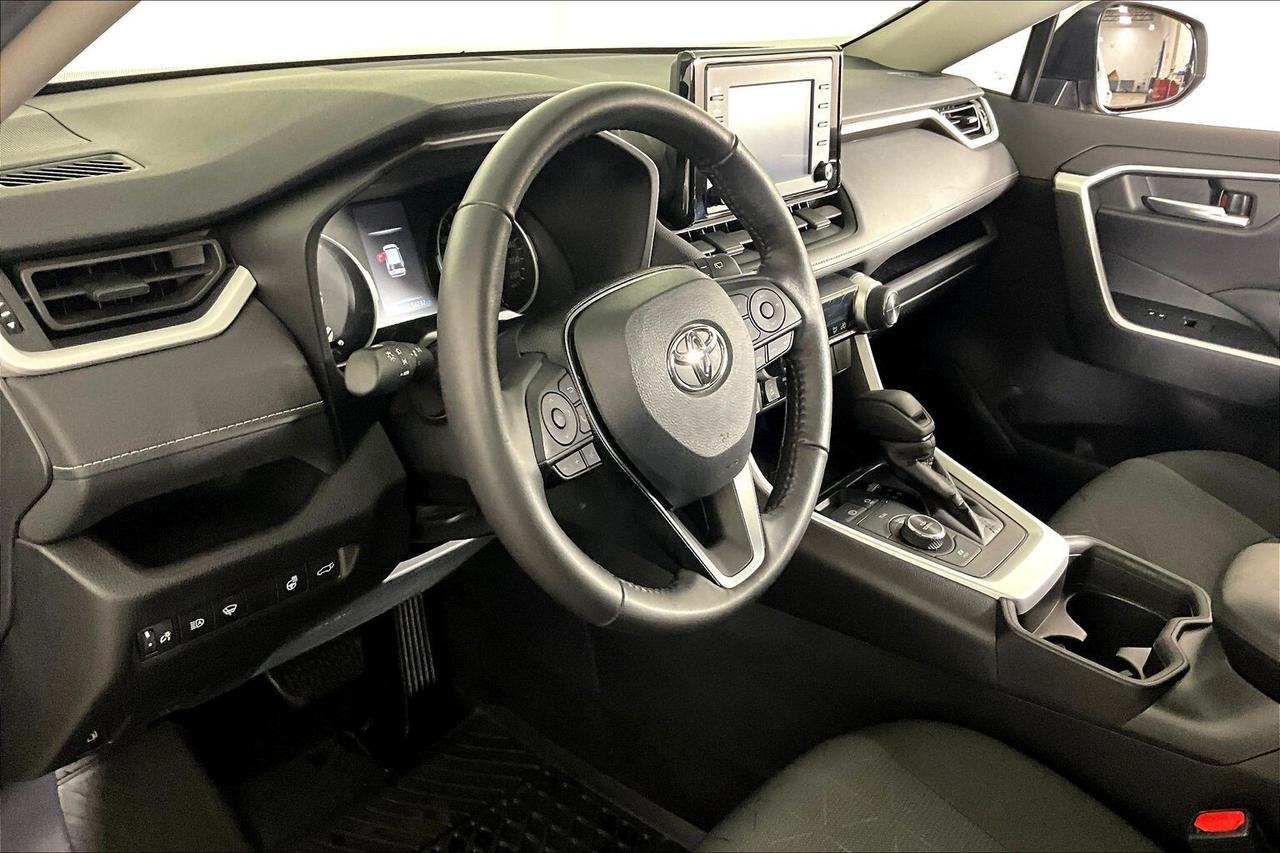 2021 Toyota RAV4 Hybrid XLE AWD Photo