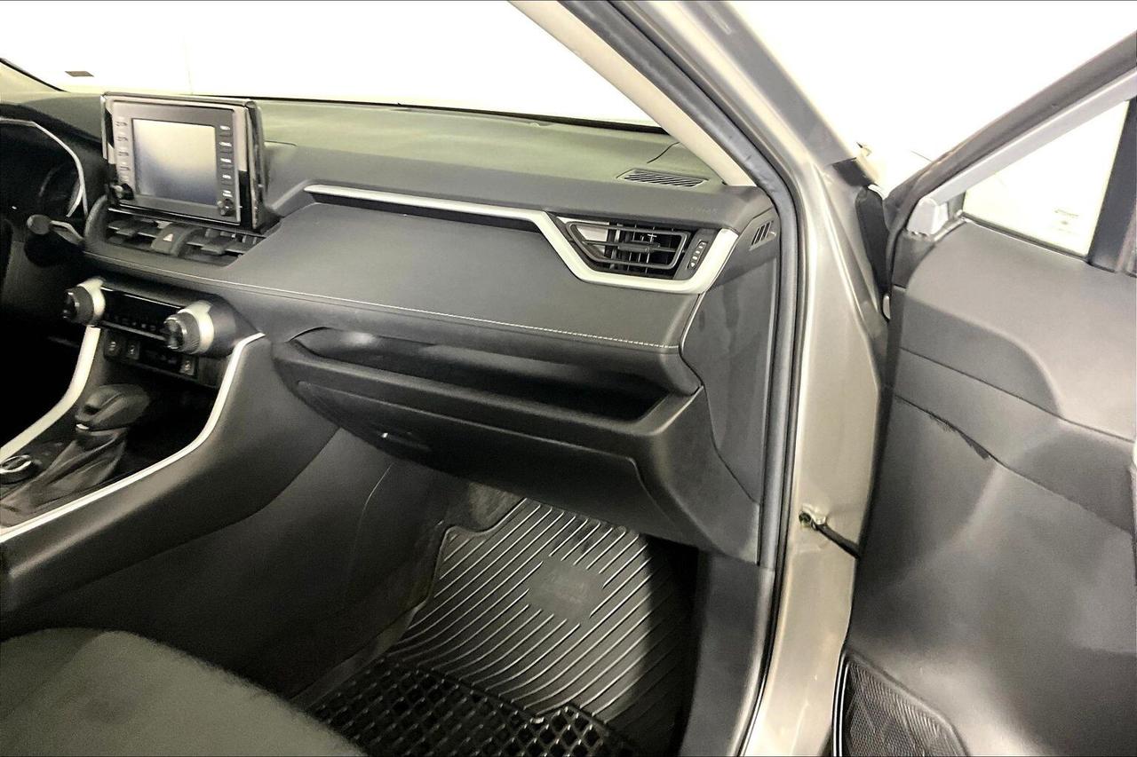 2021 Toyota RAV4 Hybrid XLE AWD Photo
