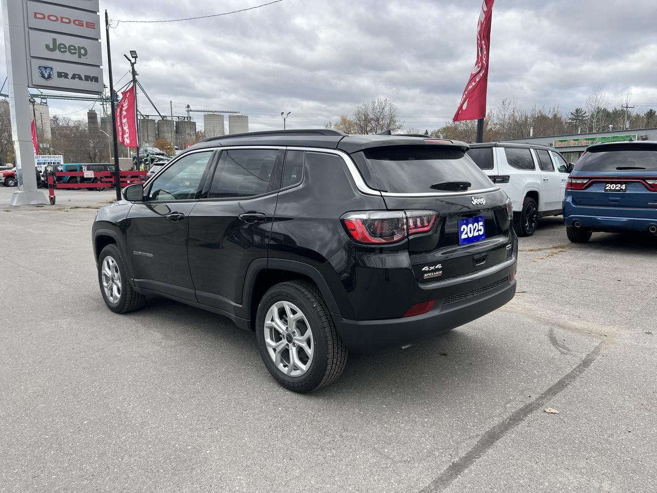 2025 Jeep Compass North 4X4  - Demo!  Qualifies for New Rates! Photo2