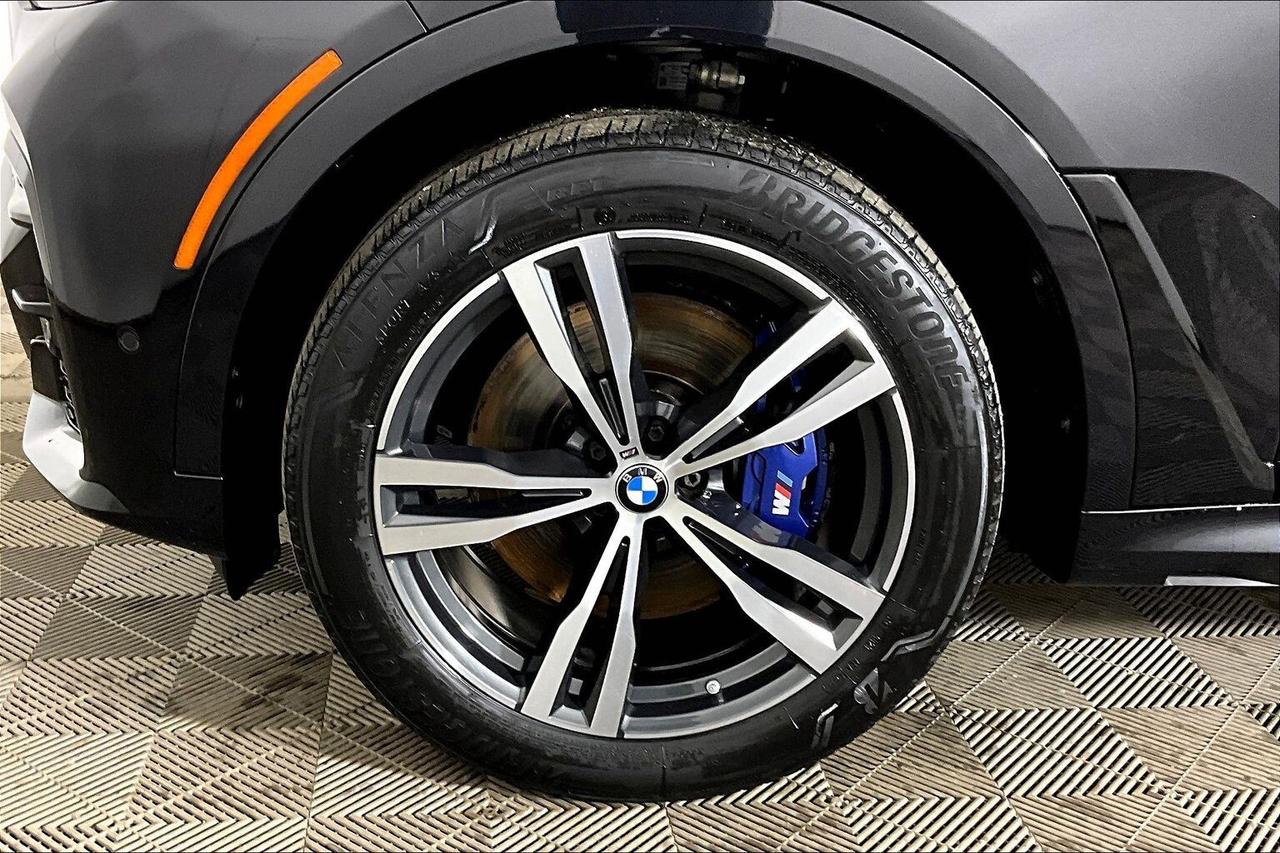2022 BMW X7 xDrive40i Sports Activity Vehicle Photo