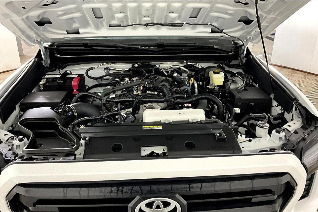 2025 Toyota Tacoma 4x4 Double Cab Auto Photo