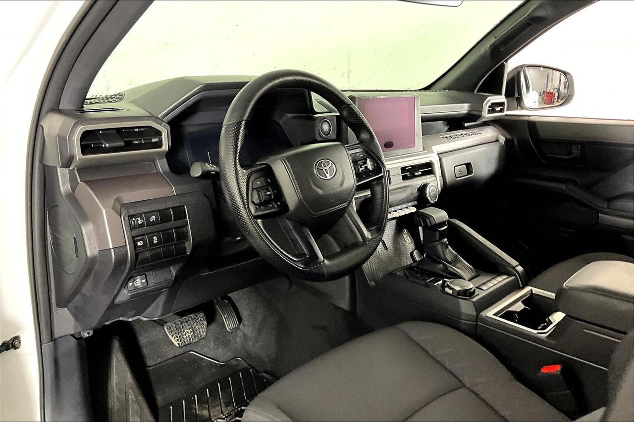 2025 Toyota Tacoma 4x4 Double Cab Auto Photo