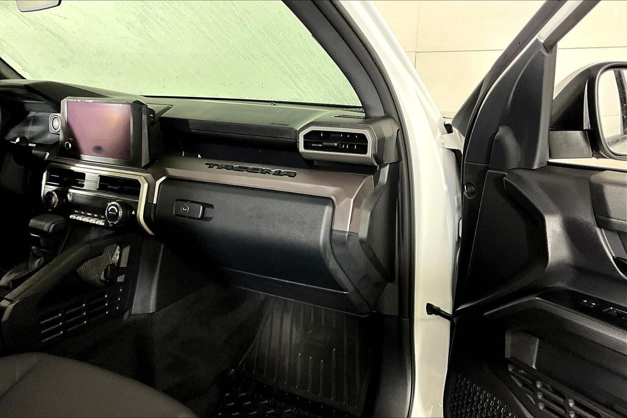 2025 Toyota Tacoma 4x4 Double Cab Auto Photo