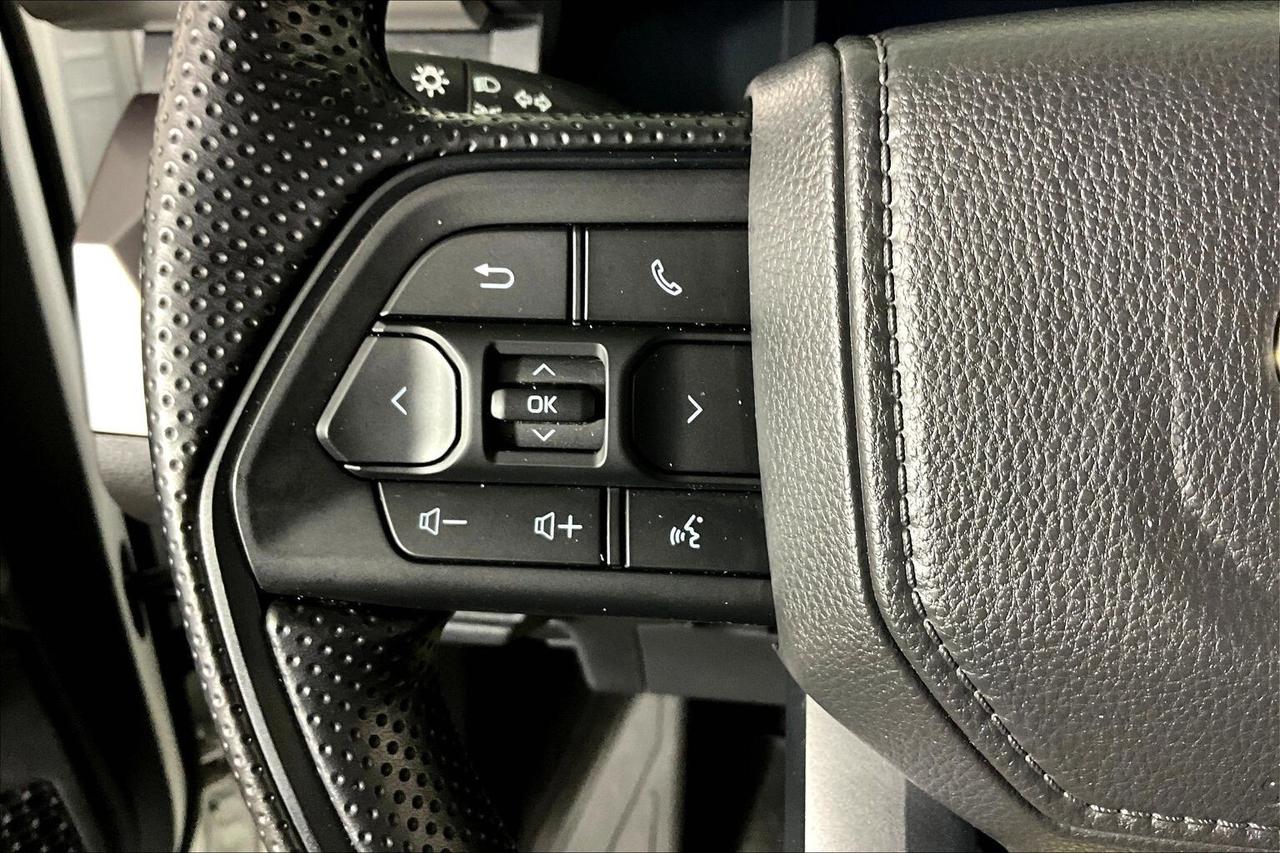 2025 Toyota Tacoma 4x4 Double Cab Auto Photo