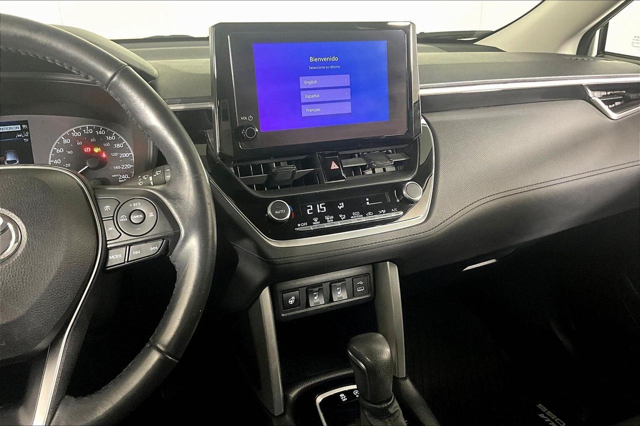 2023 Toyota Corolla Cross LE FWD Photo